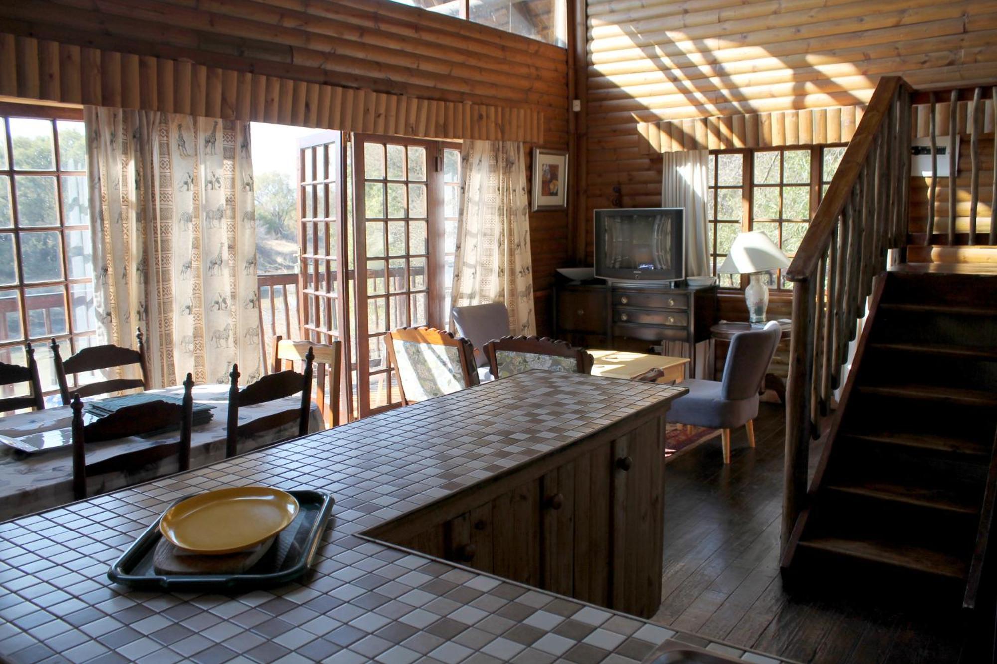 Ndlovu Log Home Dinokeng Klipdrift Ngoại thất bức ảnh